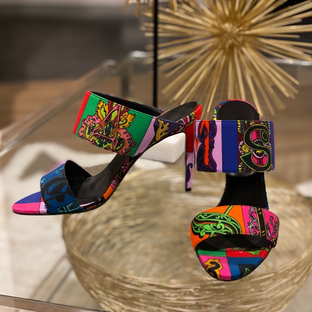 ✨VERSACE Mules Sz. 8 NEW✨